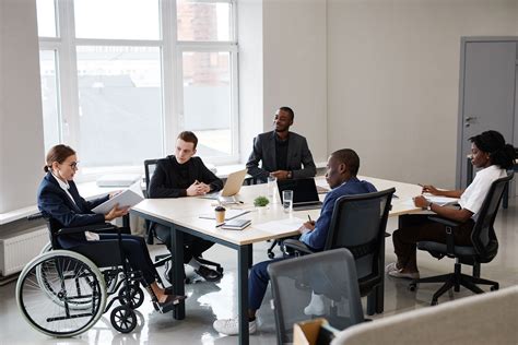 Implementar Políticas de Diversidade e Inclusão no Local de Trabalho