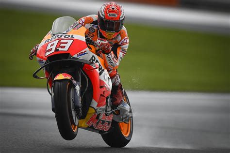 MotoGP 2018 Valencia Risultati Fp1 Primo Marquez Sotto La Pioggia