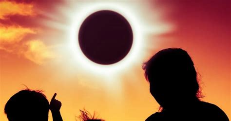 Solar Eclipse 2024 पूर्ण सूर्यग्रहण समेत इस साल लगेंगे 4 ग्रहण जानें भारत में कहां देख सकेंगे