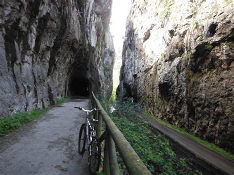 LA SENDA DEL OSO EN BICI • Planifica tus viajes