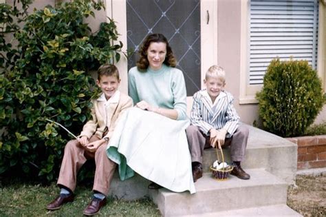 Old Snaps Defined Fashion Styles Of Middle Aged Women In The 1950s Olden American Chronicles