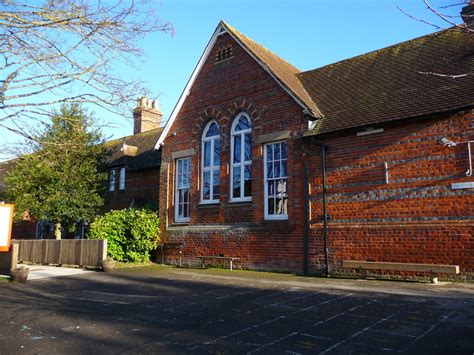 Andover East Street C Of E Primary © Chris Talbot Cc By Sa20