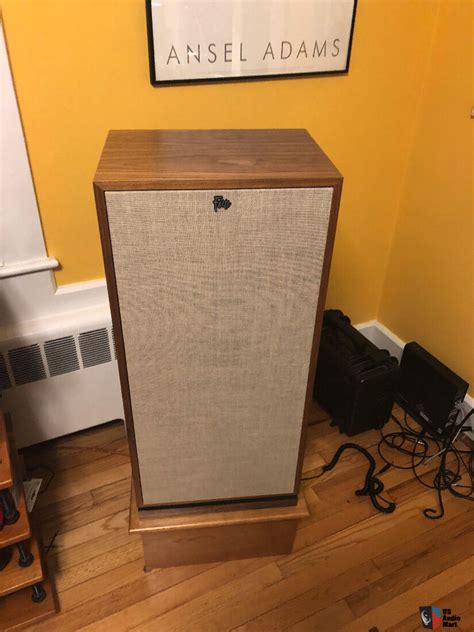 Klipsch Forte Iii In American Walnut With Lambswool Grille S Photo