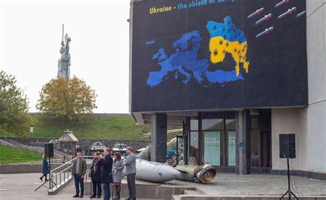 «Музейний фронт» відкрили у Києві. ФОТО - Вечірній Київ