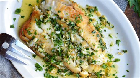 Filetes De Pescado En Salsa Verde Receta Fácil Y Deliciosa