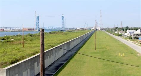 K10 New Orleans Levees And Flood Protection Camp Restore