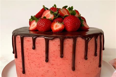 Chocolate Strawberry Layer Cake Recipe The Kitchn