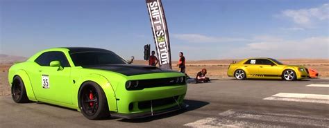 Dodge Challenger Hellcat Drag Races Supercharged 300c Dont Trust The