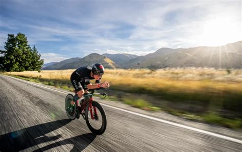 Kyle Smith And Els Visser Dominate Challenge Wanaka Triathlon