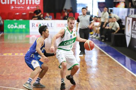 Van Pelt Triple Double Pacific Caesar Bungkam Prawira Bandung