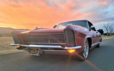 Custom 1965 Buick Riviera