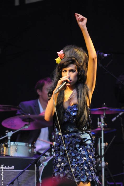 Amy Winehouse Nude OnlyFans Leaks Fappening Page 4 FappeningBook