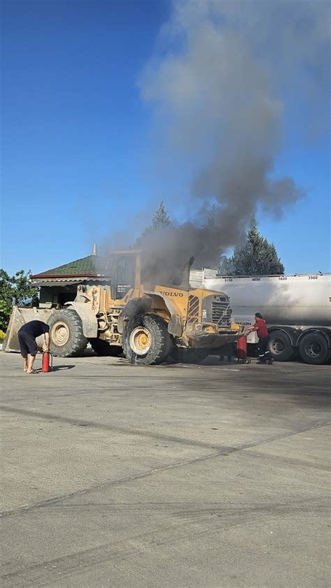 Tokat Ta Petrol Istasyonunda Park Halindeki Kep E Alev Ald Faciadan