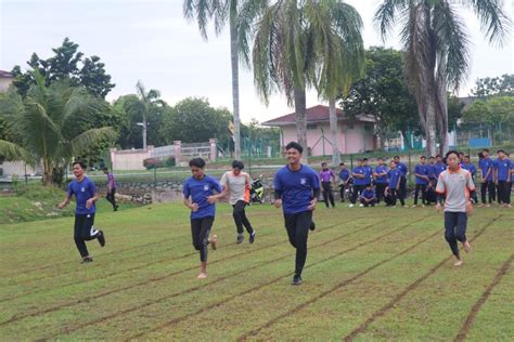 Sukan Tara Sempena Kejohanan Acara Balapan Dan Padang Smk Seri Jempol