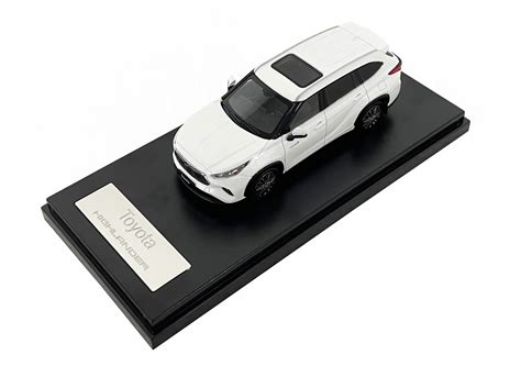 Toyota Highlander White