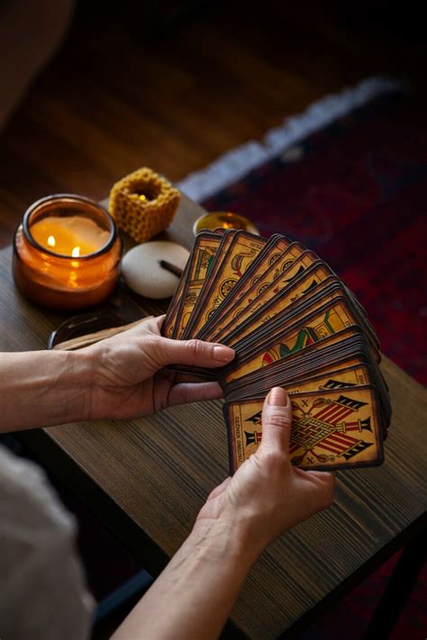 Tarot Responde 2 perguntas objetivas envio em até 24h Guia da Alma