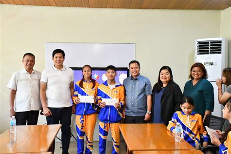 Send Off Ceremony Of Roxas City Athletes For Palarong Pambansa Bigger