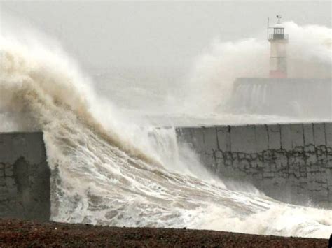 Tormenta Ciara Deja Al Menos Cinco V Ctimas Fatales Y Decenas De