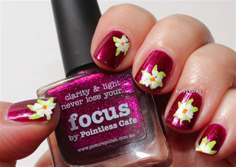 Marias Nail Art And Polish Blog Focus On Flowers Easy Friday Mani