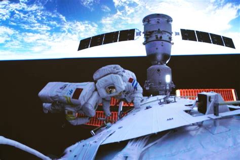 China Manned Space Program Years Of Success Cctv