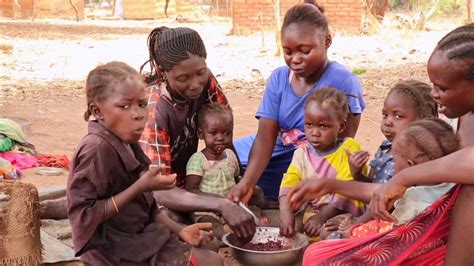 Soudan Du Sud Des Milliers De Familles Ayant Fui Le Conflit Au Soudan