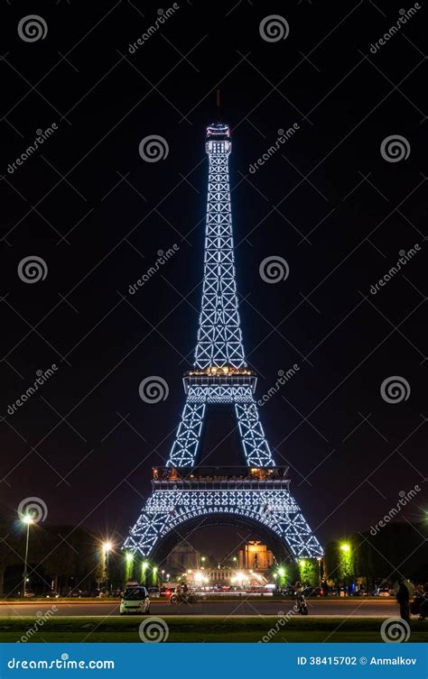 Par S De Julio Torre Eiffel Iluminada En La Noche Visi N Desde