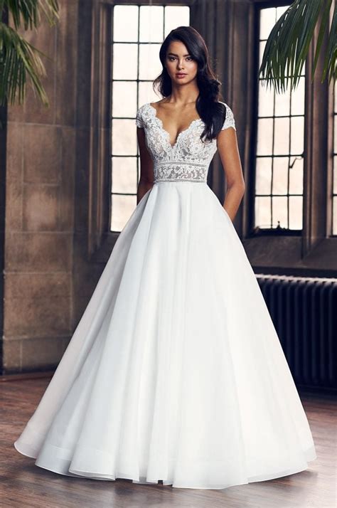 Cap Sleeve V Neck Ball Gown Wedding Dress Kleinfeld Bridal