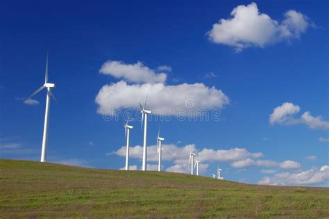 Molinos De Viento Modernos Fotos De Stock Fotos Libres De