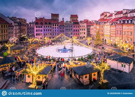 Warsaw, Poland - Christmas Market in Ryenek Square, Downtown Editorial Image - Image of ...