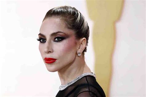 Rumors sulla gravidanza di Lady Gaga la verità secondo una collega