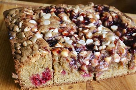 White Chocolate And Raspberry Blondies Recipe Dobbernationloves