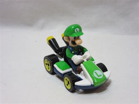 Luigi Standard Kart Hot Wheels Nintendo Mario Kart Mattel