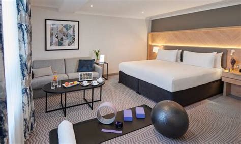 Guest Accommodation & Suite Upgrades | Hilton Croydon Hotel | UK