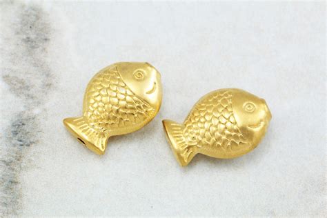 Mm Fish Charm Matte Gold Plated Metal Beads Pcs Gpy Etsy