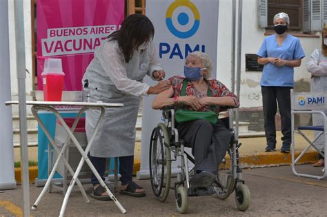 Avanza La VacunaciÓn En Residencias De Larga EstadÍa Municipalidad Ituzaingó Sitio Oficial