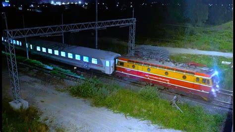 Vlakovi u Dugom Selu po noći Kolovoz 2024 Trains in Dugo Selo at