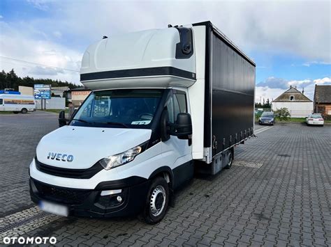 Używane Iveco Daily 35S18 Plandeka 29 5 m3 Drzwi 2x Firana Suwany