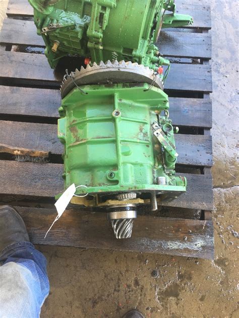 John Deere 6300 Syncroplus™ Range Transmission