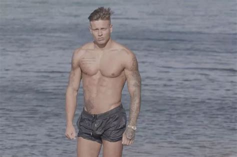 Love Islands Alex Bowen Is In Bed Again With Another Girl Birmingham Live