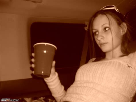 Skinny Amateur GF Posing And Sucking Mobile Homemade Porn Sharing