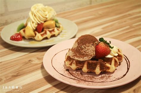 Waffle Please 比利時列日鬆餅｜提供插座、wifi的不限時比利時鬆餅咖啡輕食店。