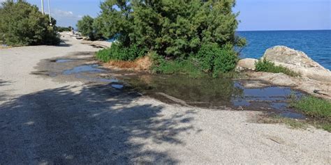 Sversamenti Nel Mare Di San Saba L Allarme Dei Residenti Gazzetta