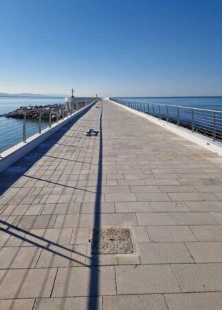 Marina Di Carrara Inaugura In Anticipo La Passeggiata A Mare Del Nuovo