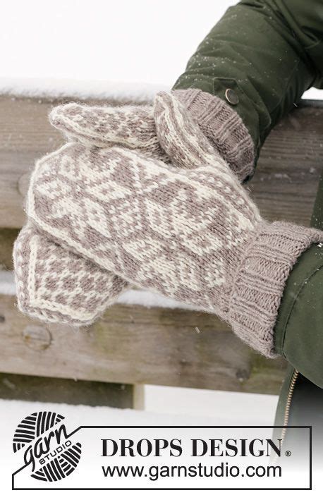 Christmas Claps Drops Free Knitting Patterns By Drops Design