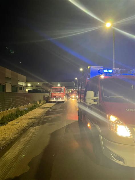 Incendio A Un Macchinario Industriale Della Ditta Life Energy Due