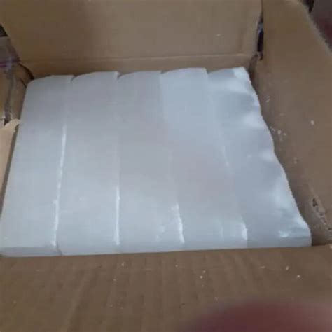 Solid Industrial Fully Refined Bulk Paraffin Wax Used In Candle Plastic