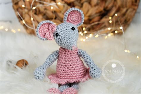 Lisa The Crochet Mouse A Free Crochet Pattern Yarnhild