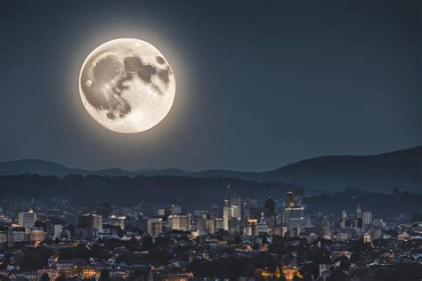 Mesmerizing Supermoon Harvest Moon Eclipse Pictures