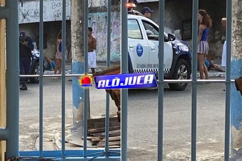 SANTO ANTÔNIO ALÉM DO CARMO mulher em situação de rua é espancada pelo