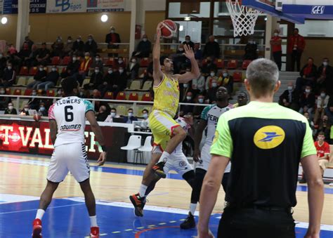 Basket Ball Coupe De France Es De Finale Saint Vallier Basket